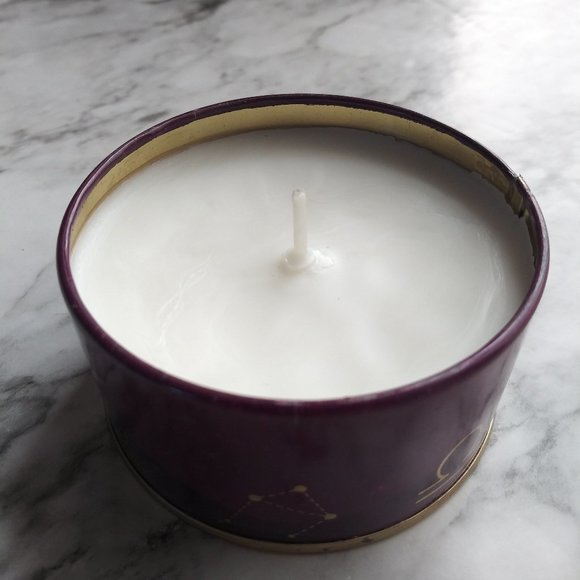 Libra Zodiac Sign Tin Candle (3 oz) - Picture 3 of 7